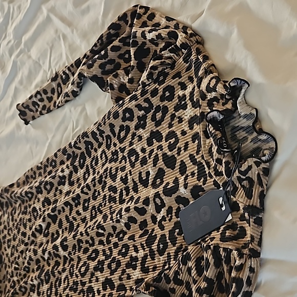 Leopard print girls long sleeve girls dress. Like Flo Dutch clothing brand. - Picture 3 of 4